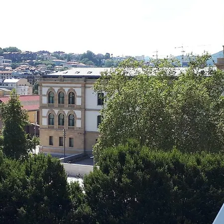 Belle Egia